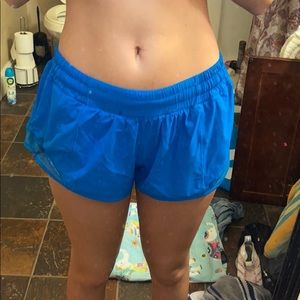 hotty hot lululemon shorts